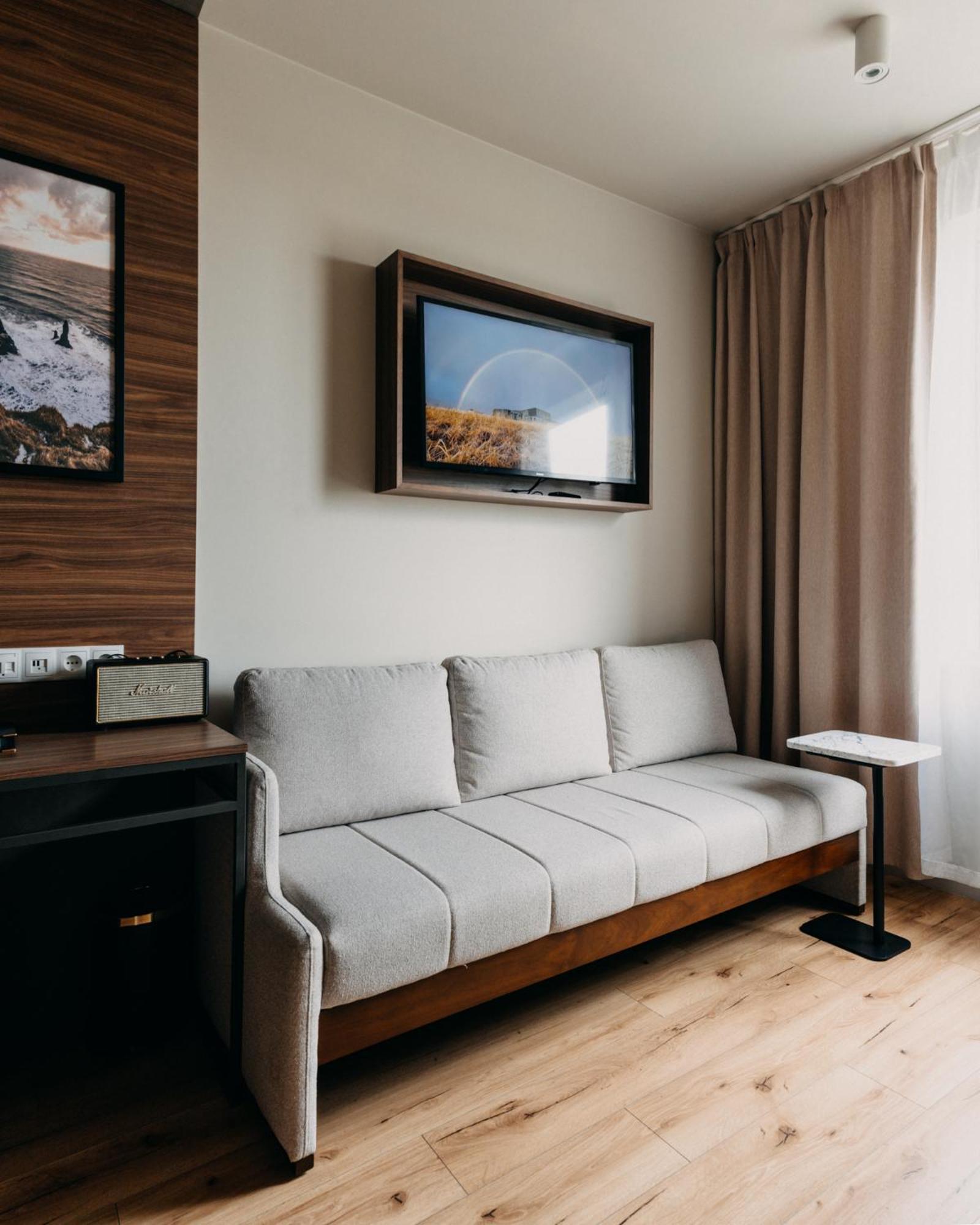 Hotel Umi 4*